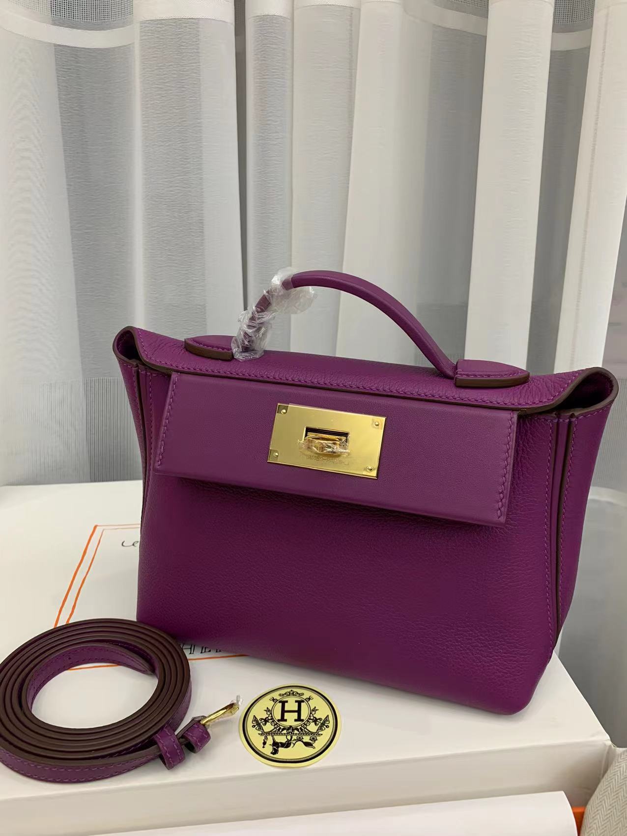 Hermes Kelly Mini 2424 21cm Handbag in Purple Clemence Leather 